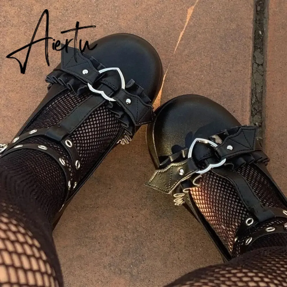 Aiertu New Chunky Platform Lolita Shoes Woman Flats Sweet Heart Buckle Mary Janes Shoes Pink T-Strap Punk Gothic Cosplay Shoes 35-43