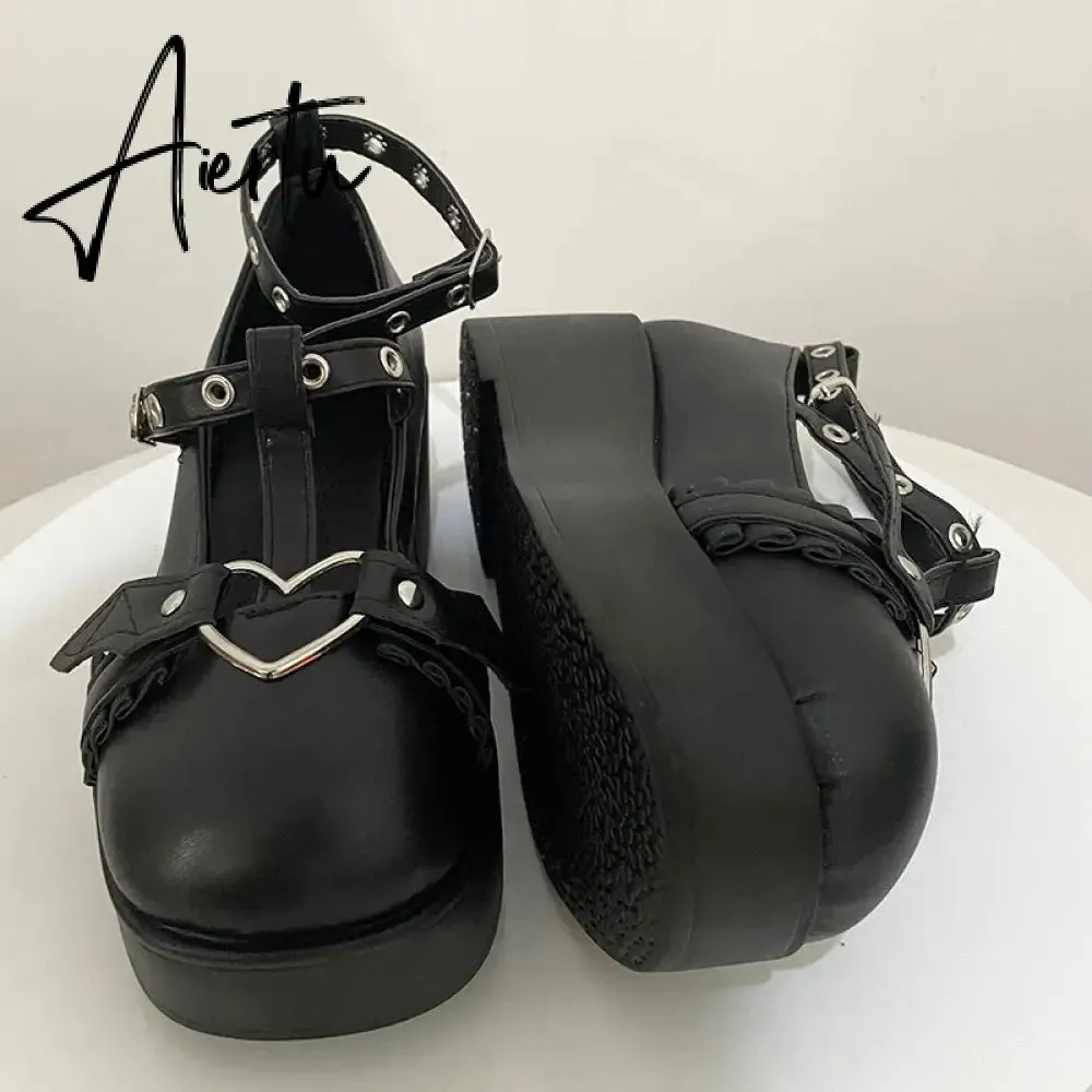 Aiertu New Chunky Platform Lolita Shoes Woman Flats Sweet Heart Buckle Mary Janes Shoes Pink T-Strap Punk Gothic Cosplay Shoes 35-43