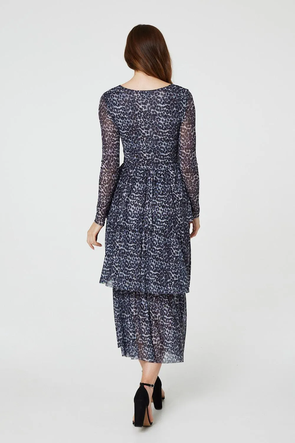 Stylish Tiered Midi Dress with Animal Print