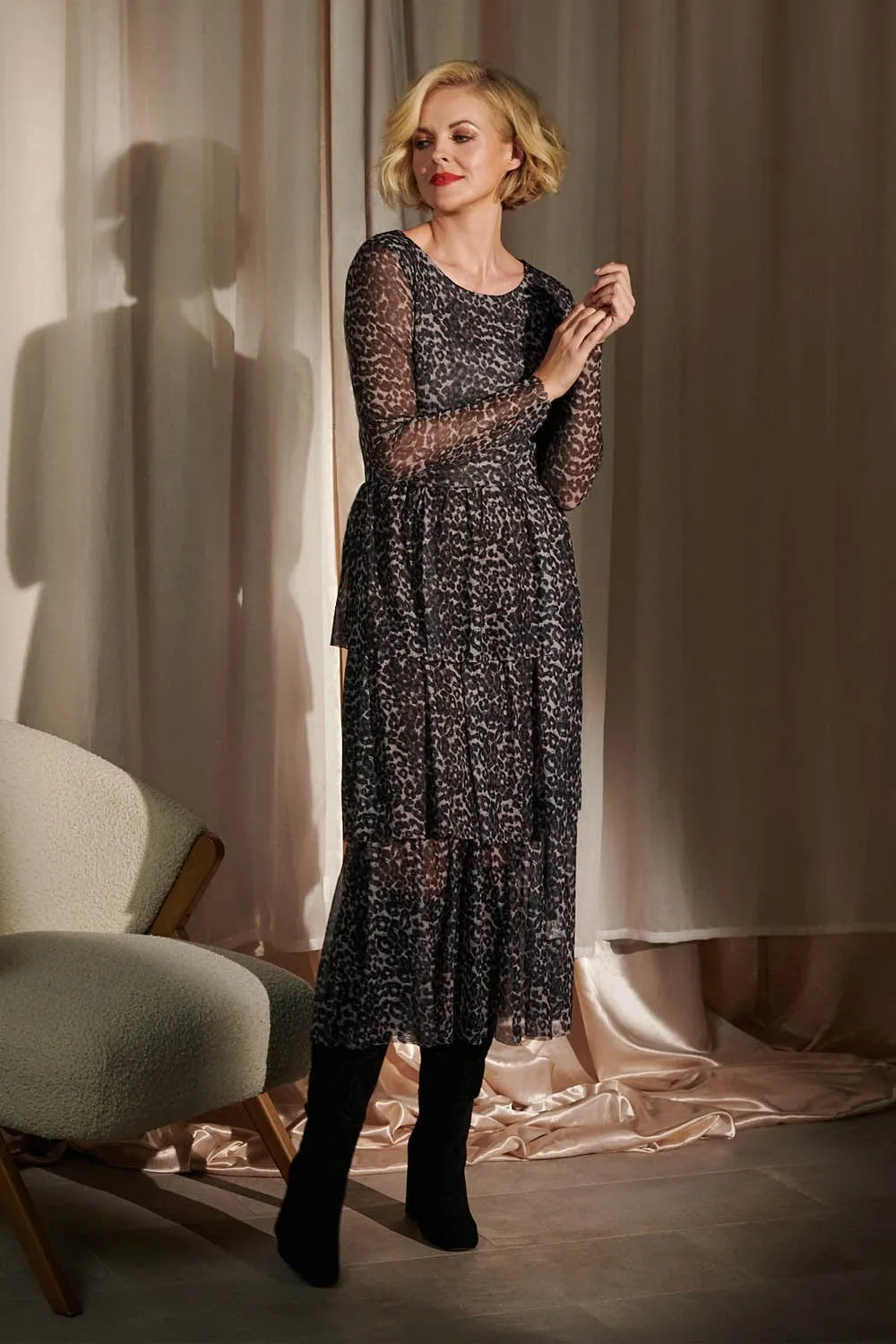 Stylish Tiered Midi Dress with Animal Print