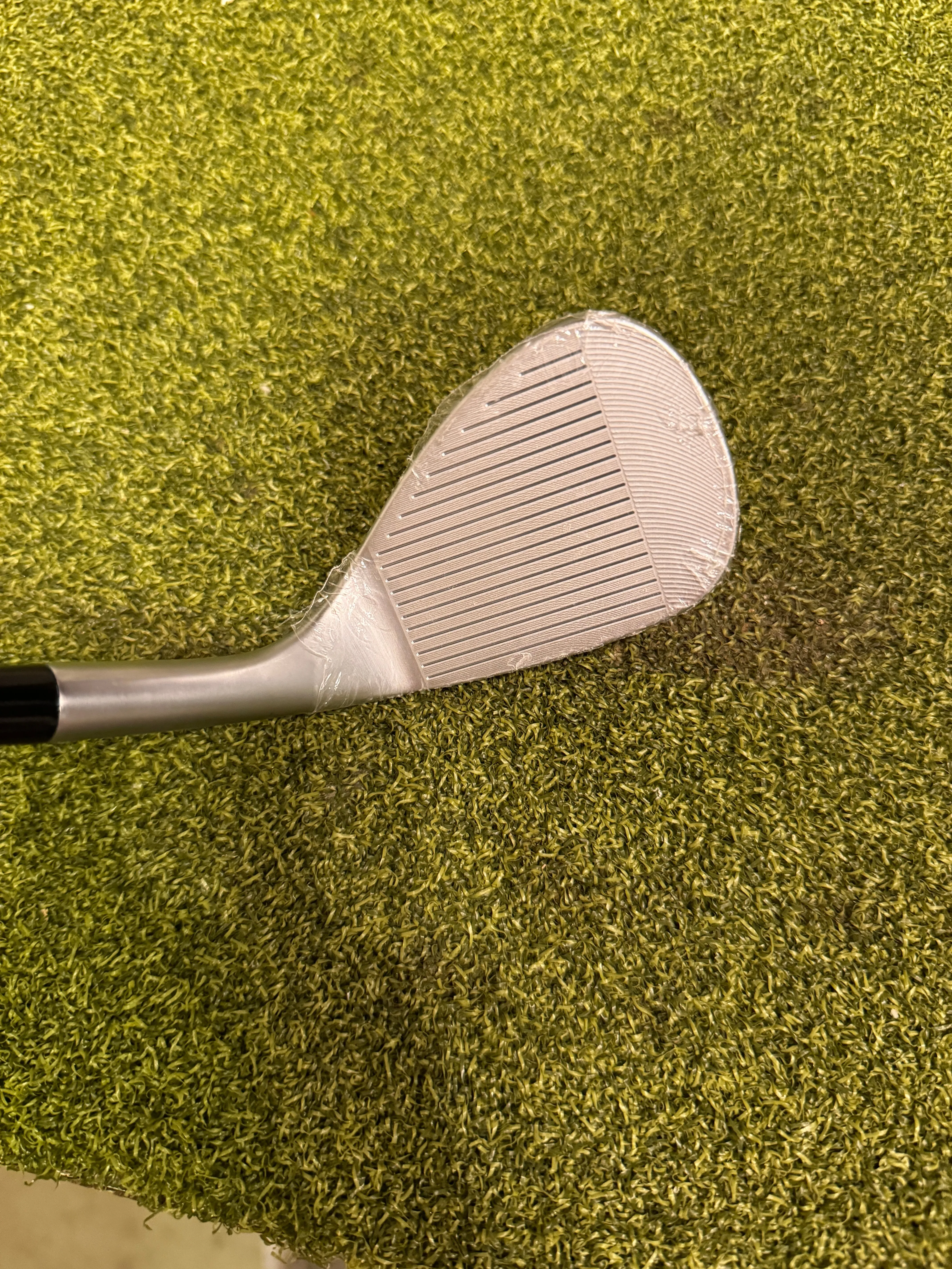 Cleveland RTX Zipcroe 60.6* Tour Satin Wedge, Dynamic Gold Spinner Wedge Flex, LH