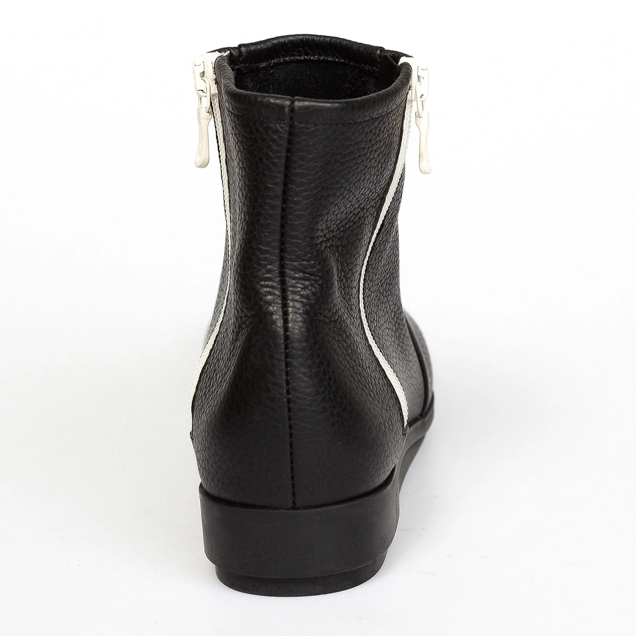 DAYZAA Black Enhanced E-commerce Product Title in English with Modifiers