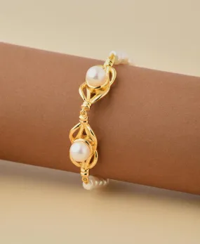 Elegant and classy Pearl Bracelet