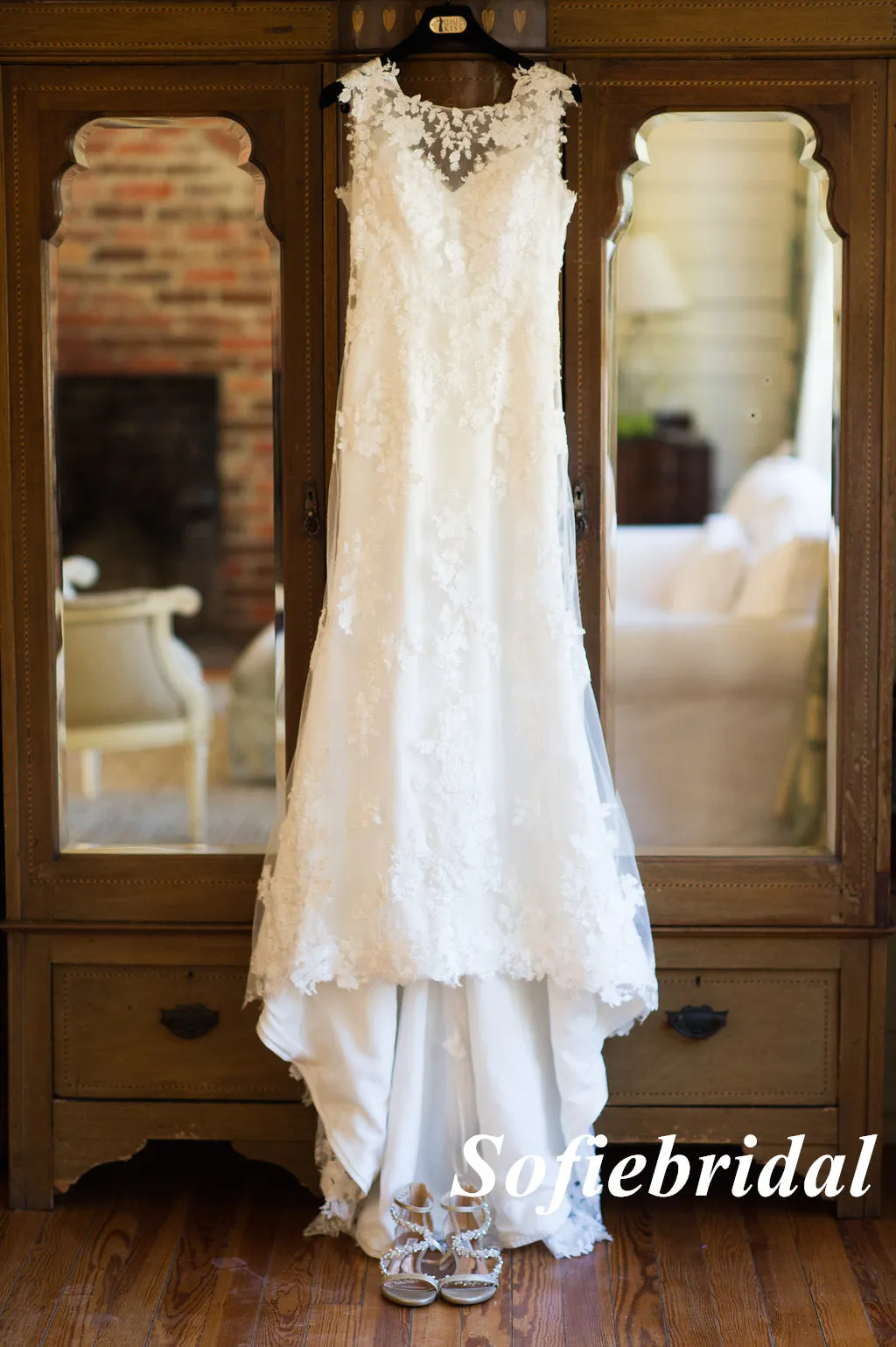 Elegant Lace And Tulle Spaghetti Straps Sleeveless Mermaid Long Wedding Dresses,SFWD0080