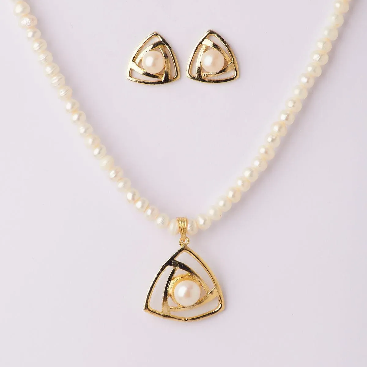 Elegant Real Pearl Necklace Set