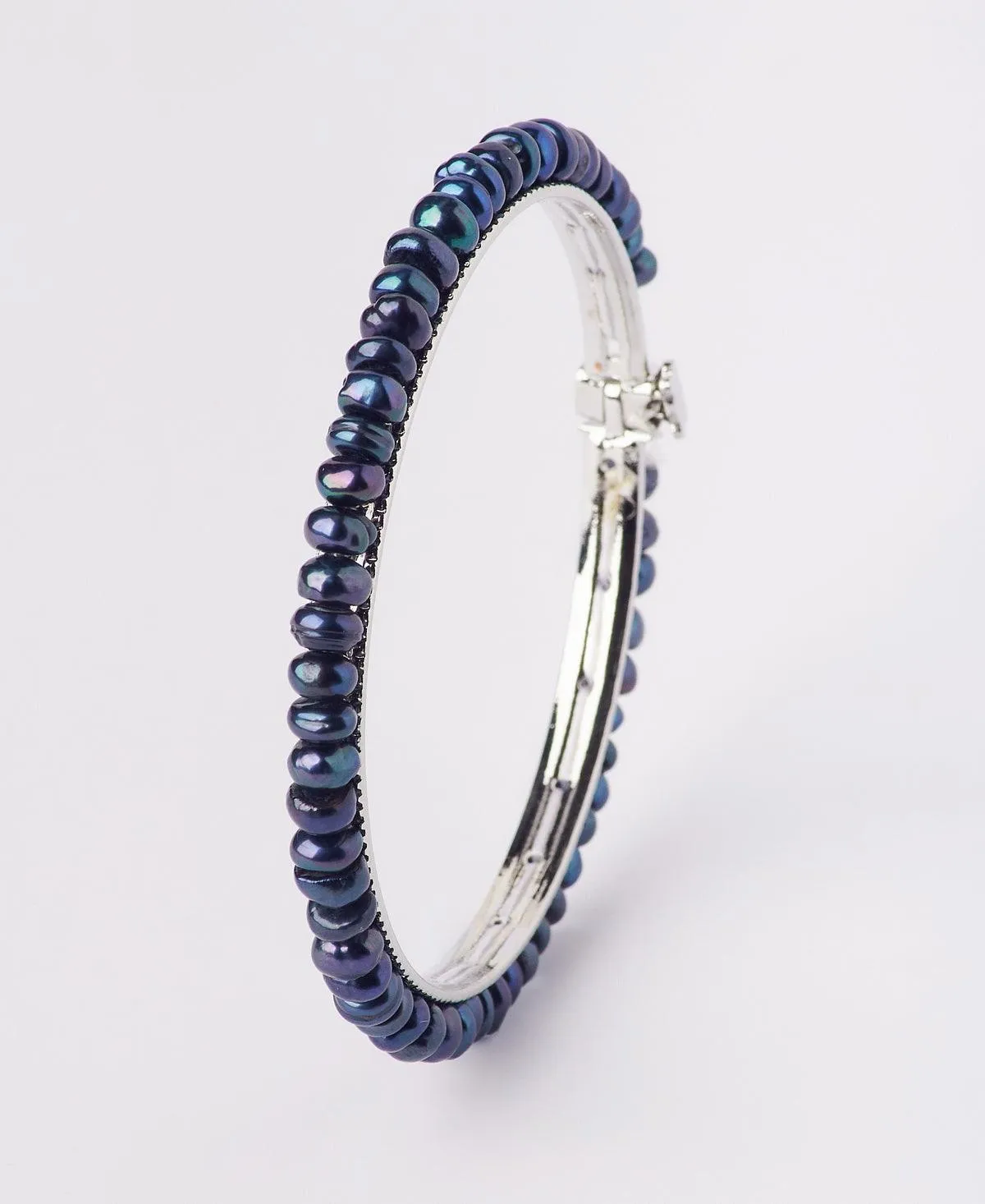 Elegant Rhodium Black Pearl Bangle