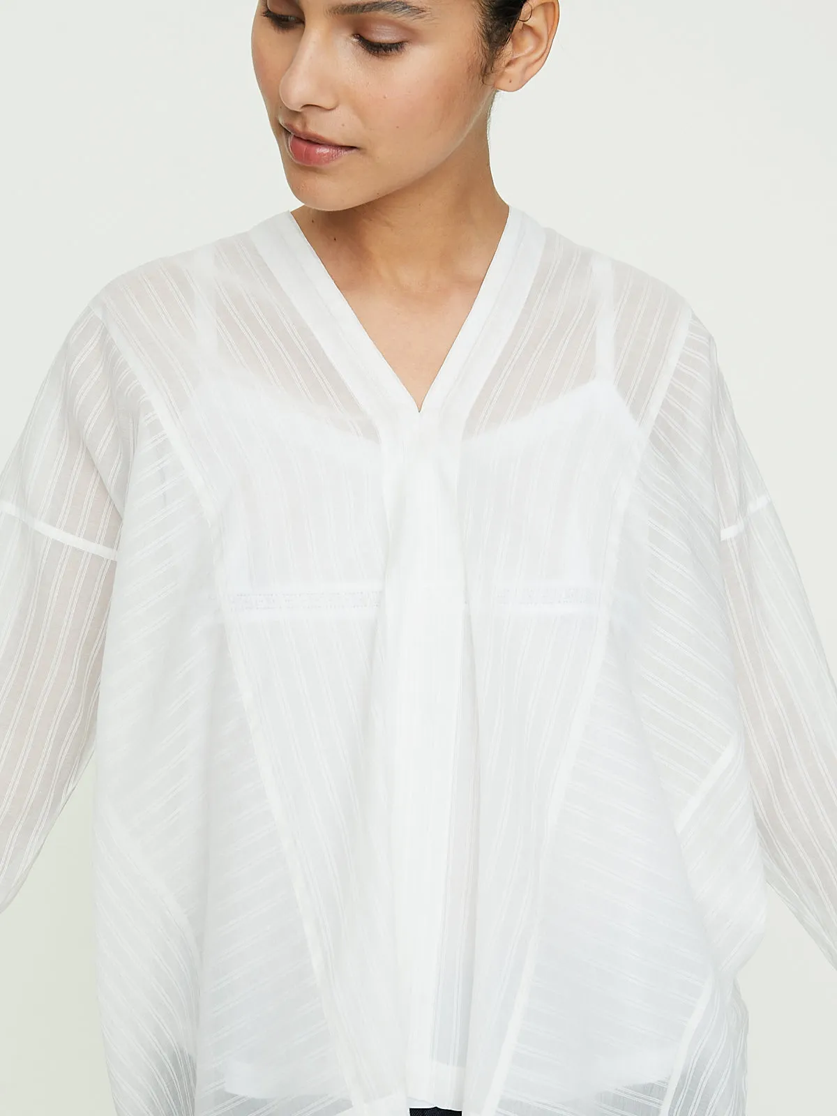 Flat Blouse in Pale Grey