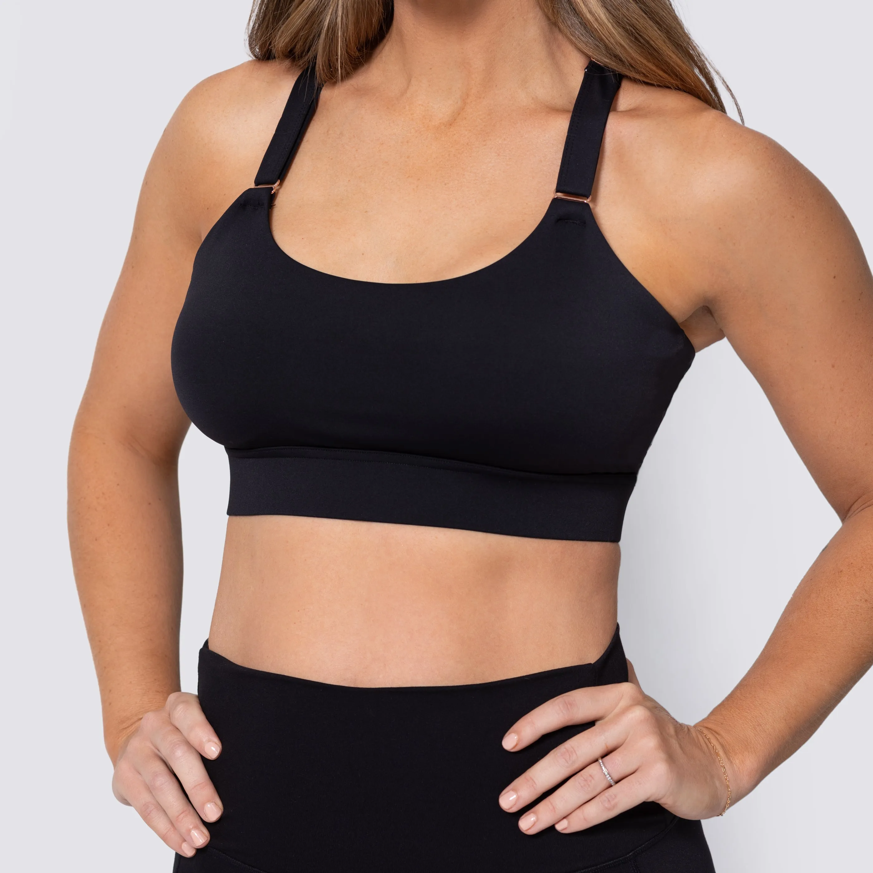 Incline Strappy Sports Bra - Black (Final Sale)