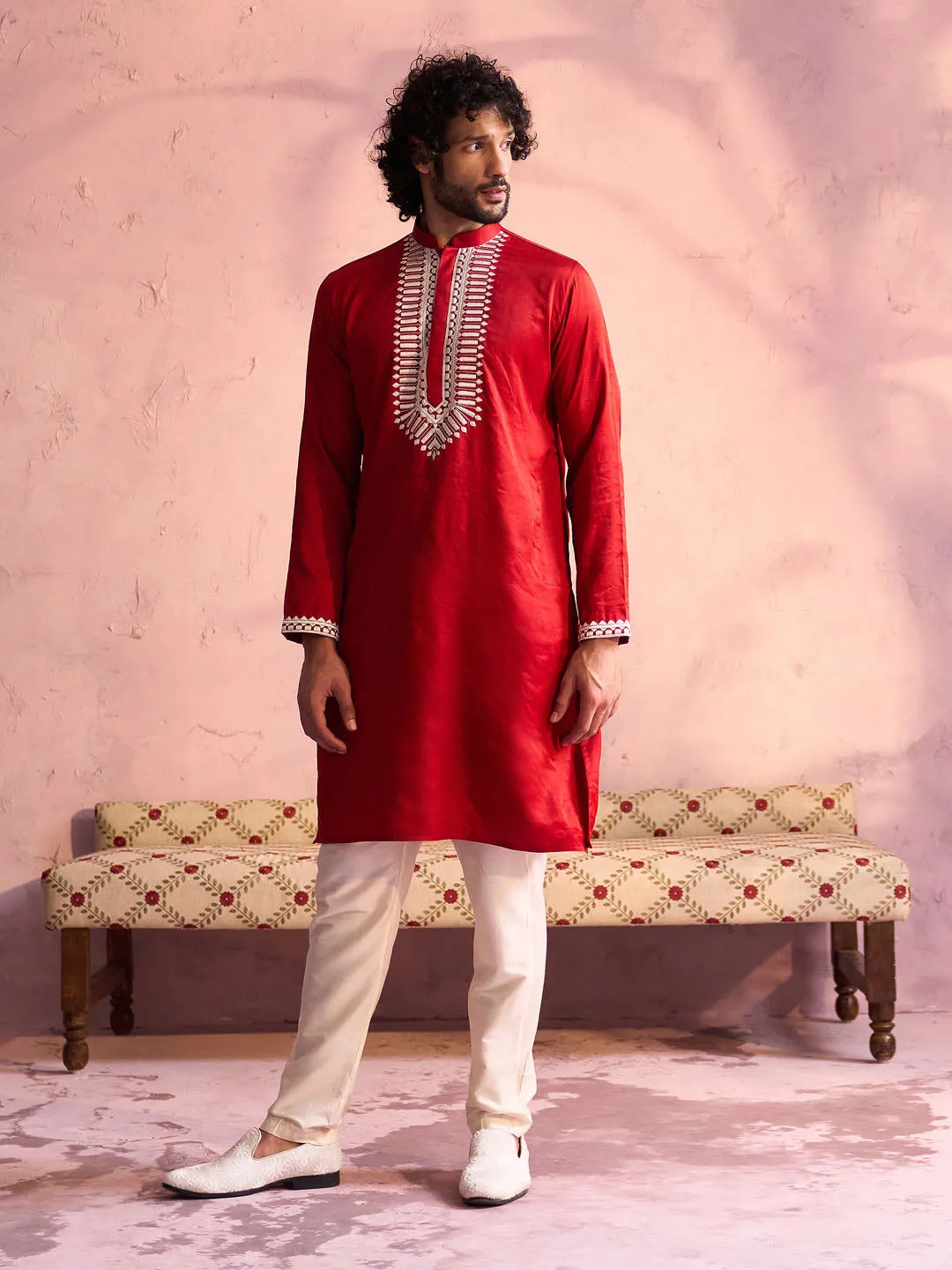 Jashvi Men's Red Silk Blend Machine Embroidered Kurta Pyjama