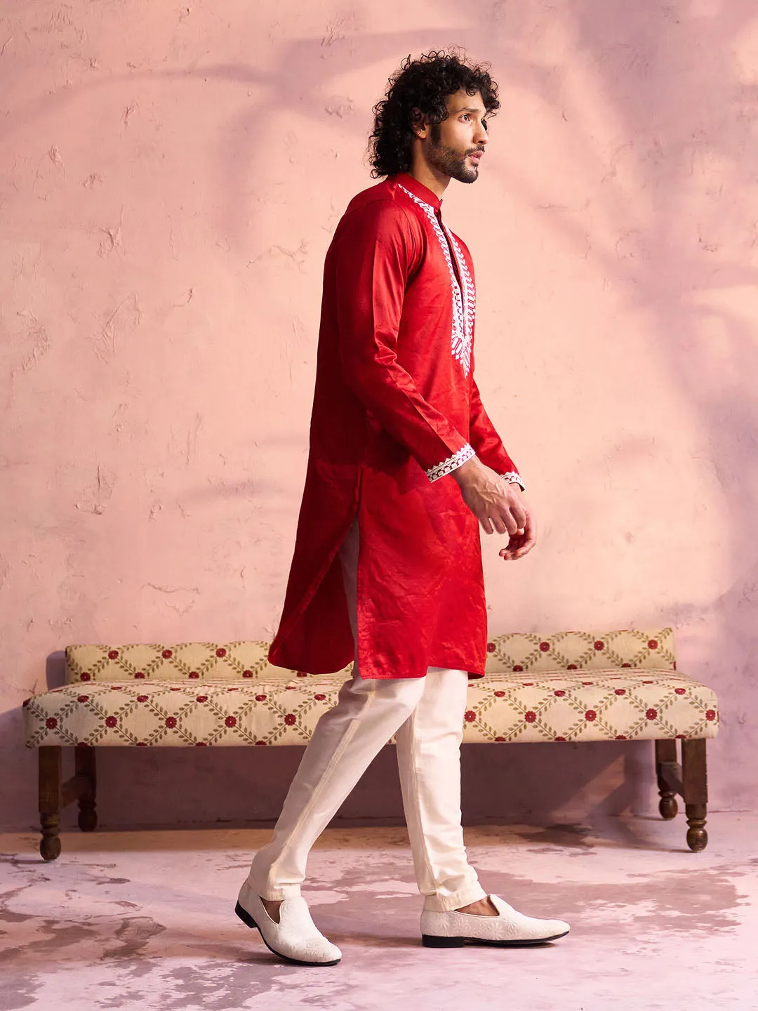Jashvi Men's Red Silk Blend Machine Embroidered Kurta Pyjama