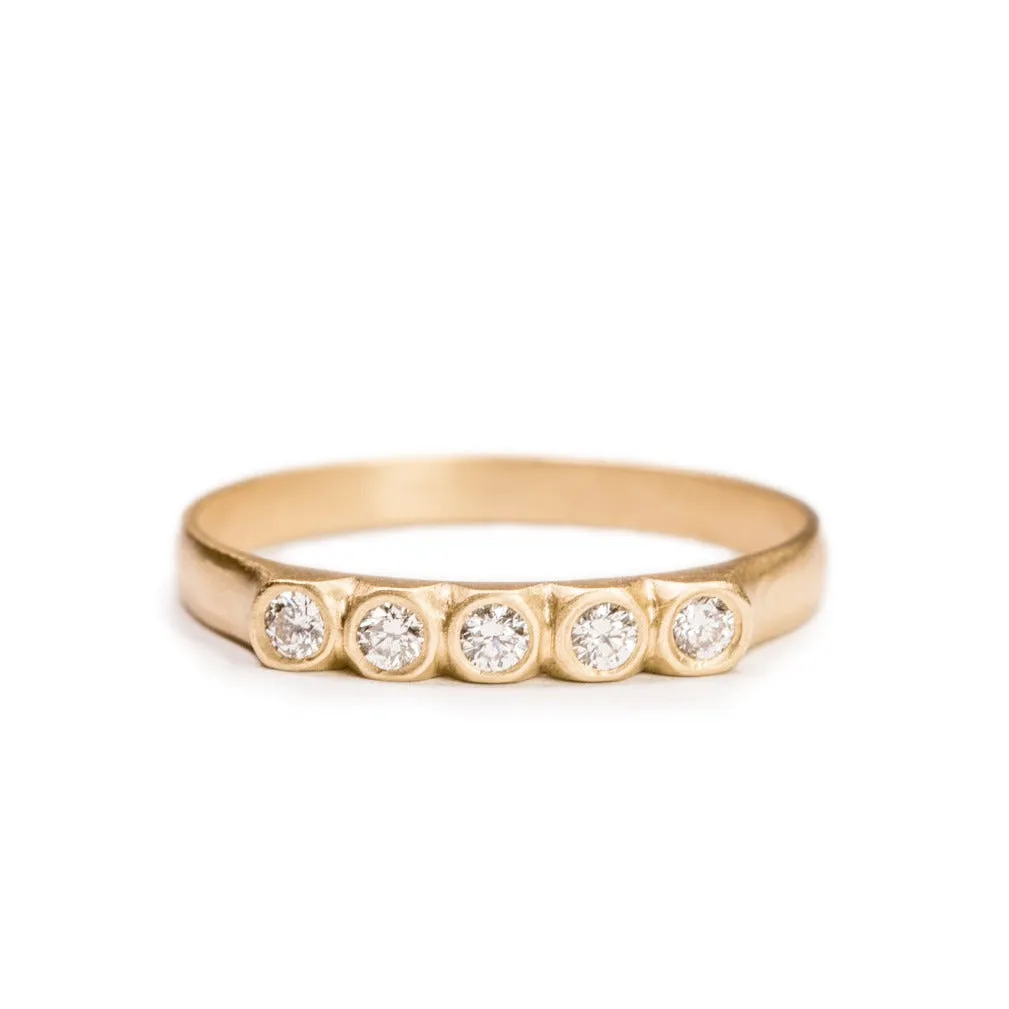 <!--RG521 dia-->five stone bridge ring