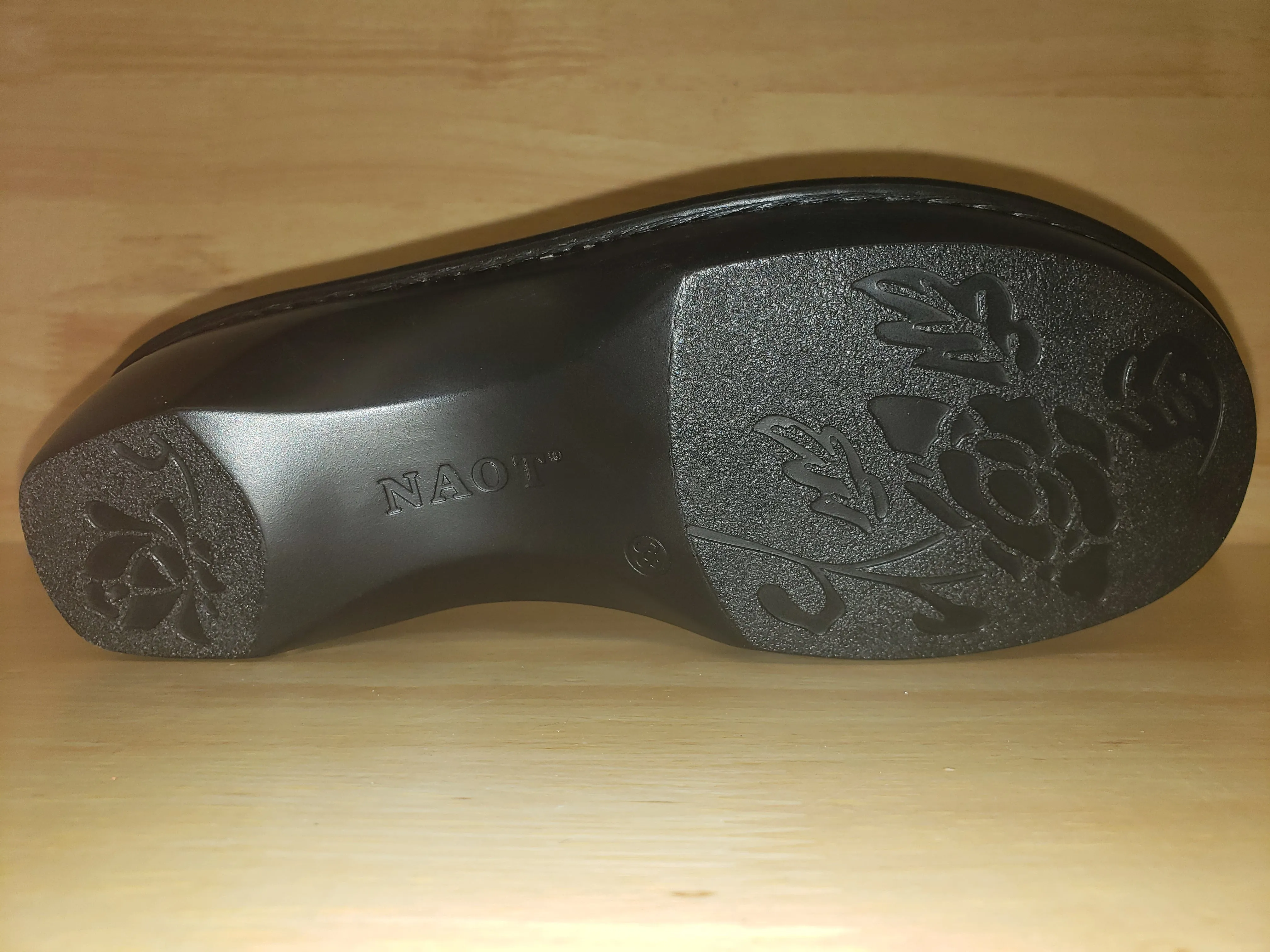 Naot Faso Black