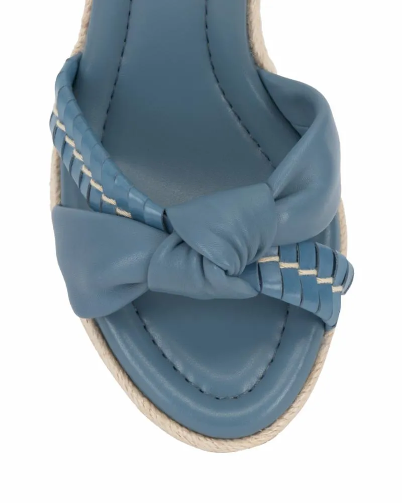 Vince Camuto Women's Floriana Blue M