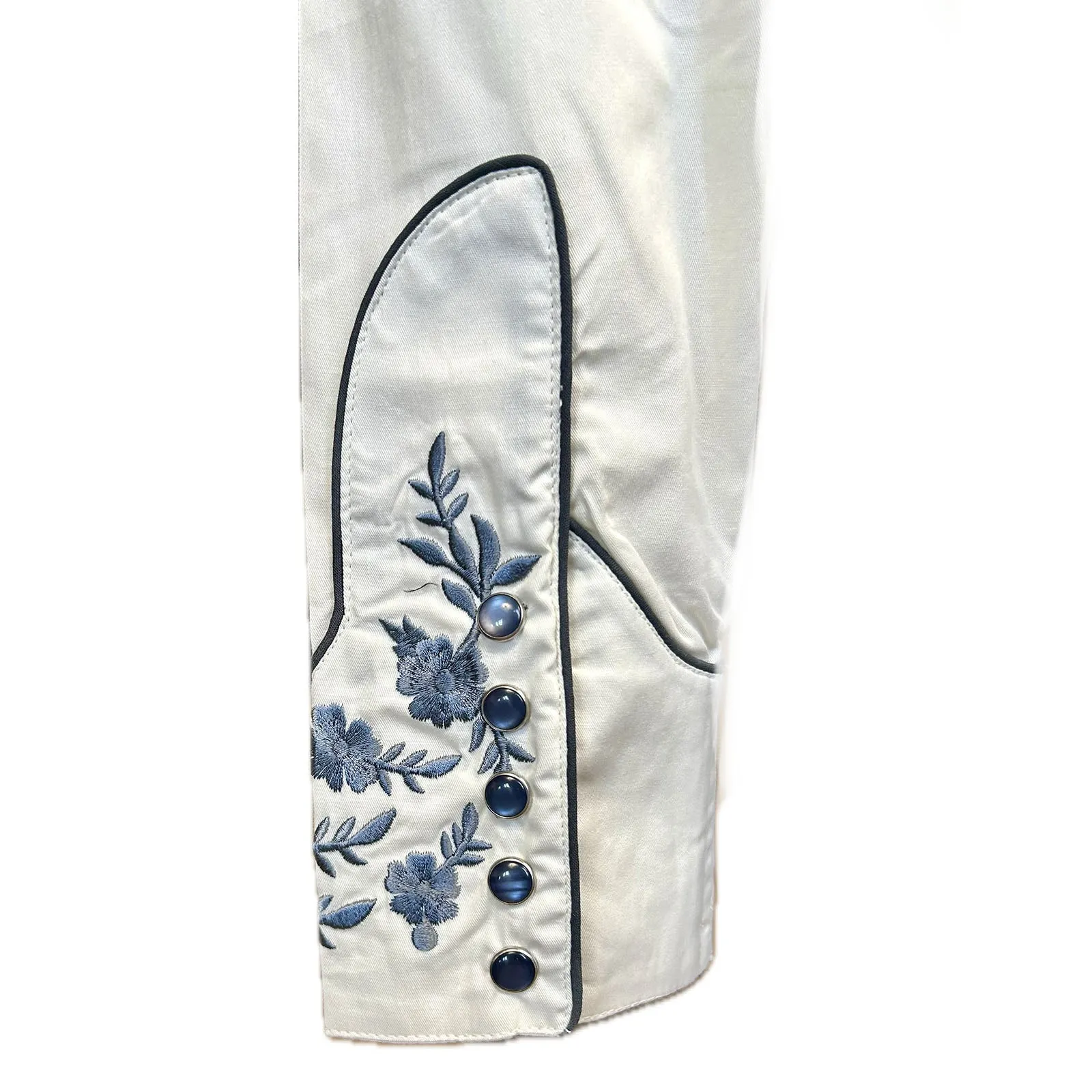Women's Vintage Cascading Floral Embroidery Ivory Western Shirt
